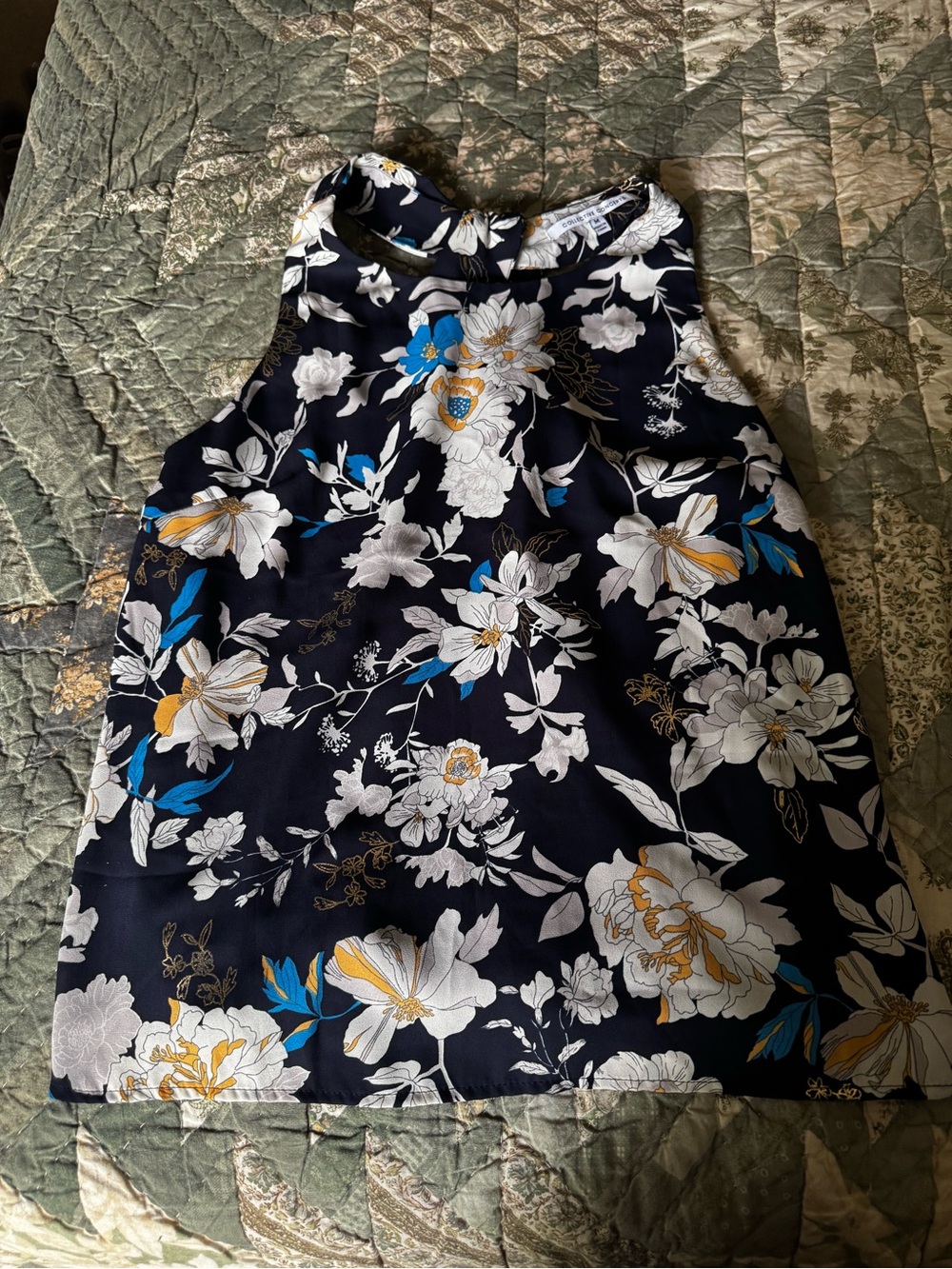 Collective Concepts Navy Floral Top Size Medium